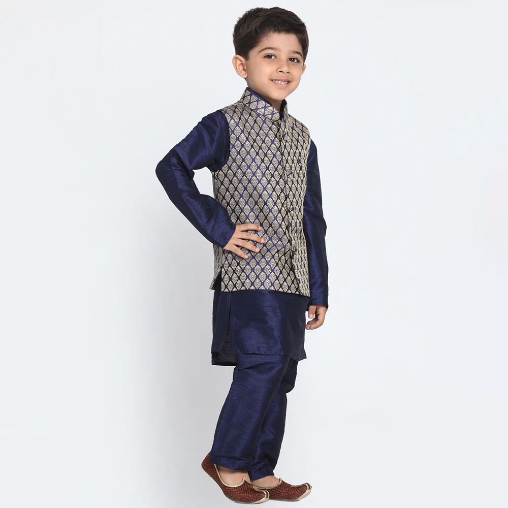 

features material 100 cotton the actual product may differ slightly