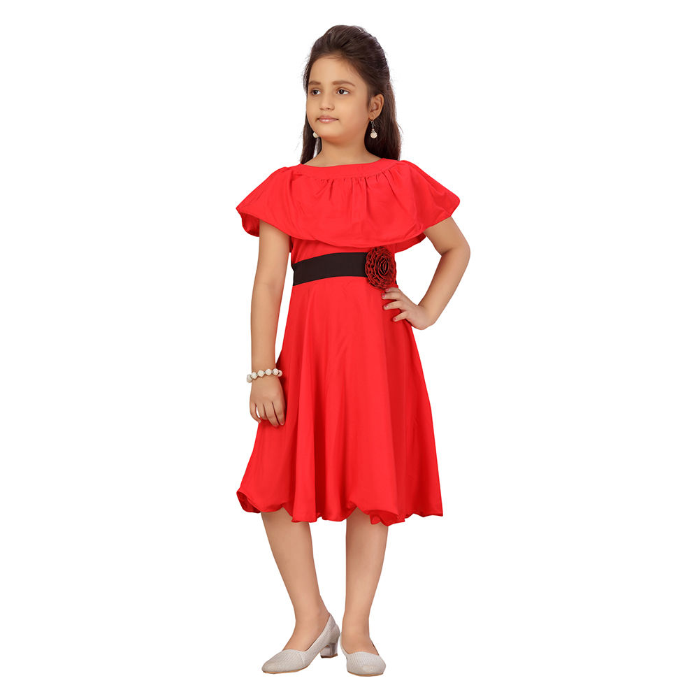 

features material silk the actual product may differ slightly in