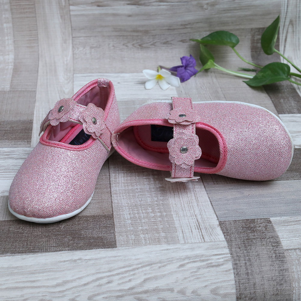 

features upper material 100 pu sole material 100 tpr the