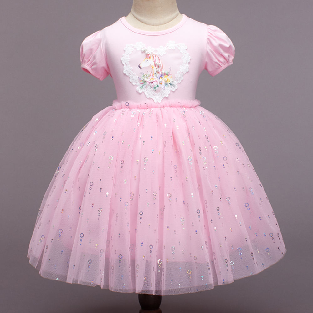 

features material 65 polyetser and 35 cotton the actual product
