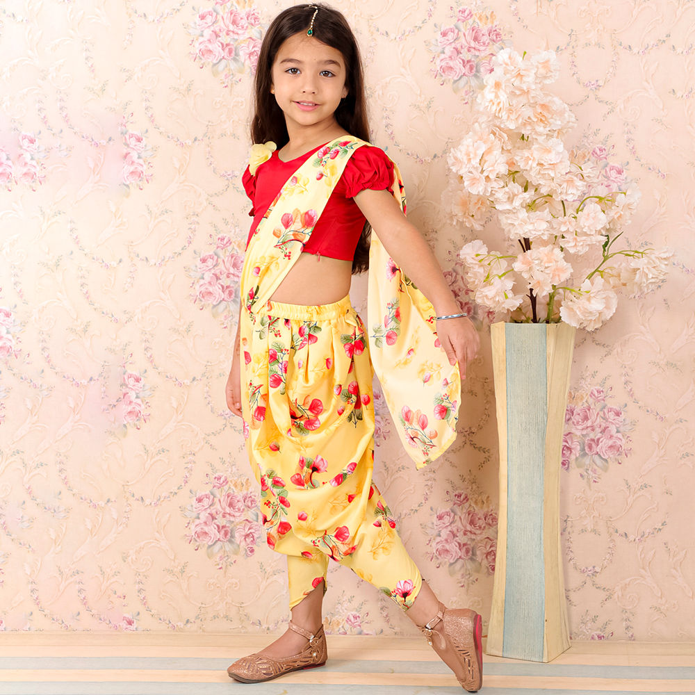 

features material poly crepe the actual product may differ slightly