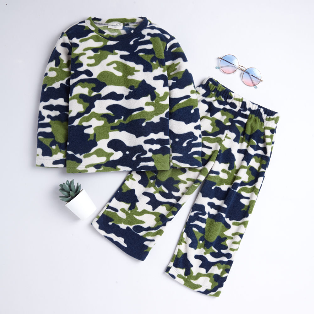

features material 100 soft micropile polyester the actual product may