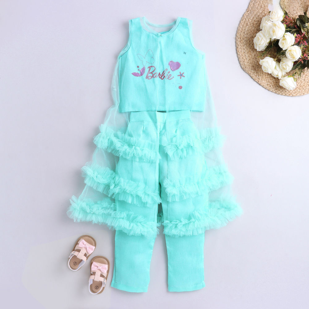 

features material 70 percent banglori silk 20 percent net 10