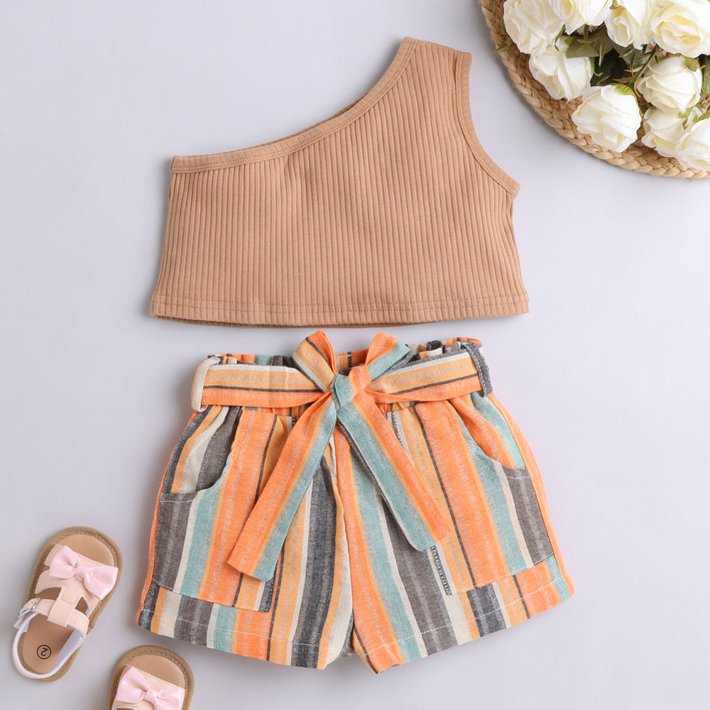 

features top material 95 cotton and 5 spandex bottom material