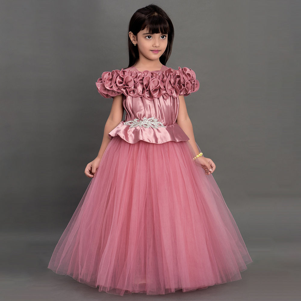 

features material polyester blend the actual product may differ slightly