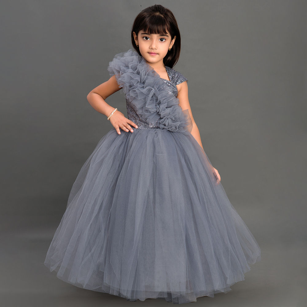 

features material polyester blend the actual product may differ slightly