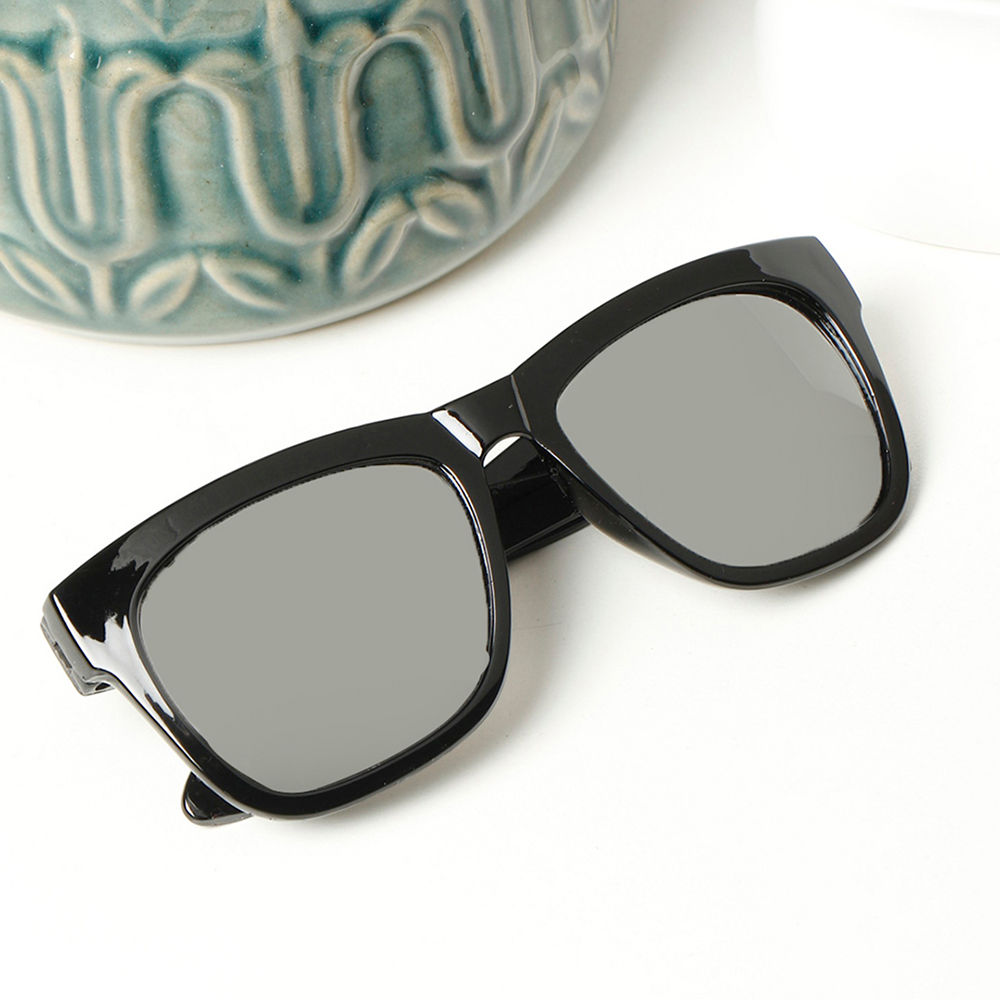 

these unisex sunglasses make you look fashionable and are 100