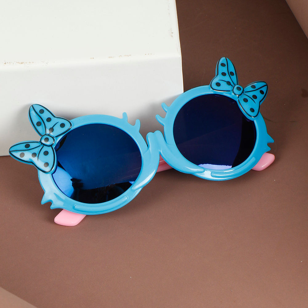 

these unisex sunglasses make you look fashionable and are 100