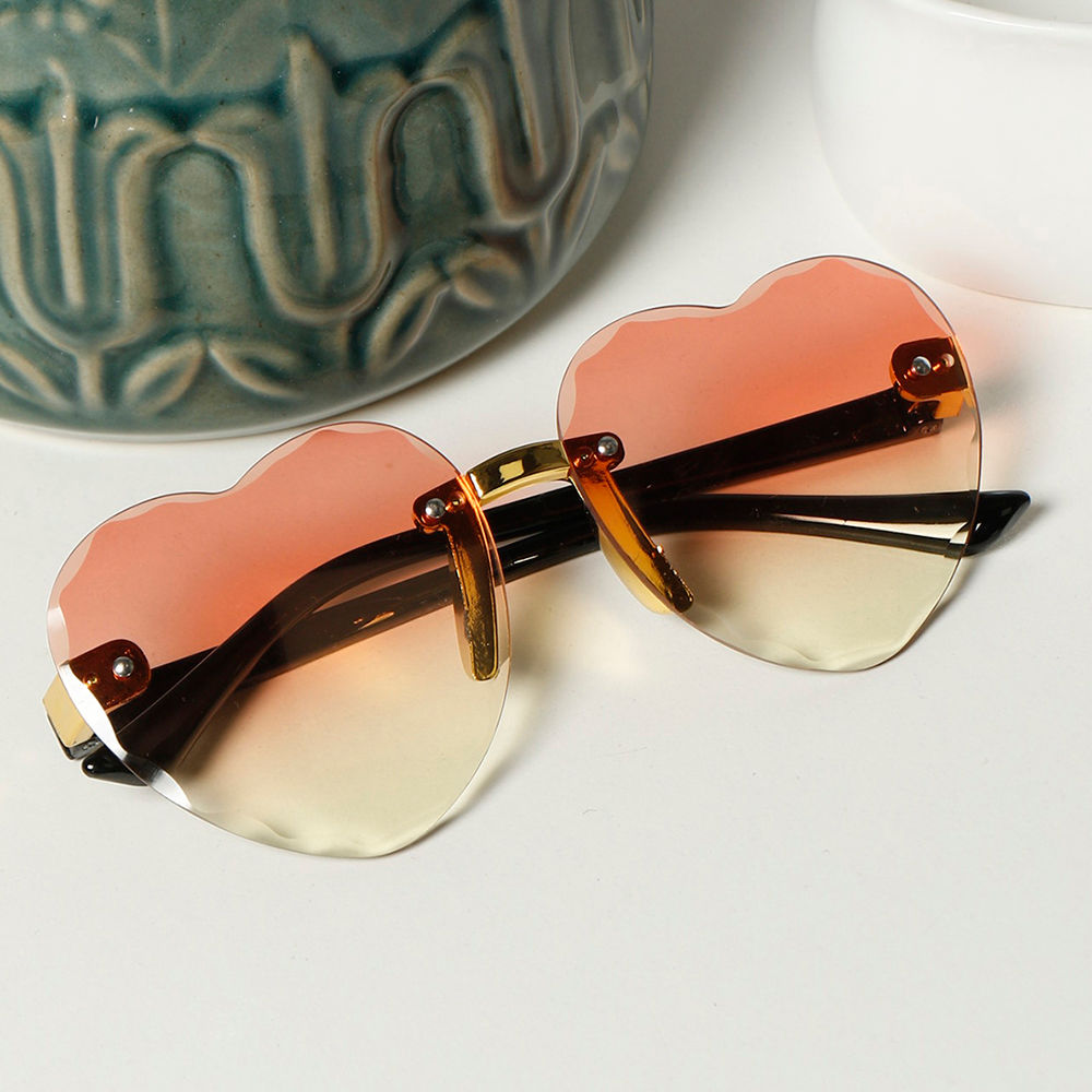 

these unisex sunglasses make you look fashionable and are 100