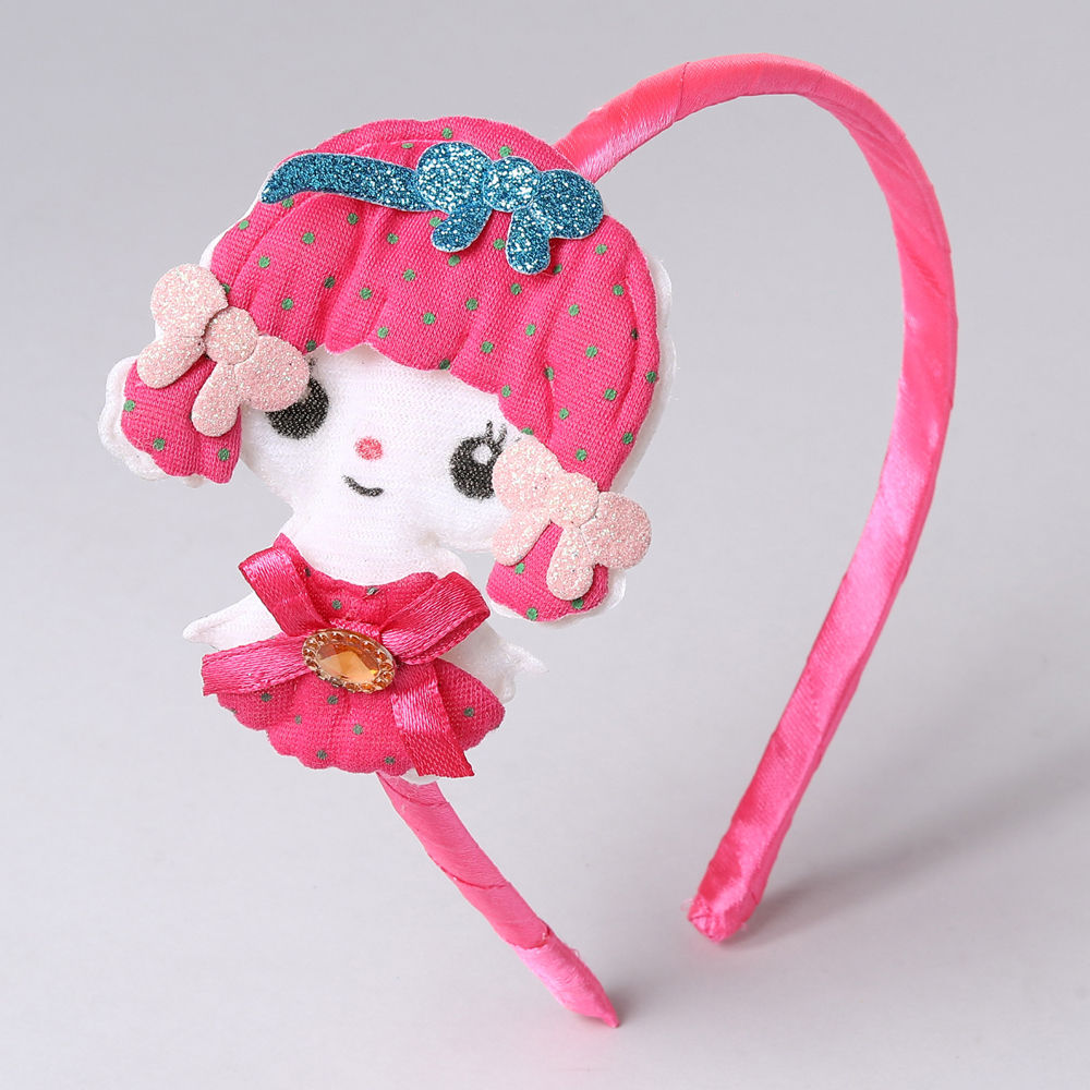 

features the actual product may differ slightly in color from