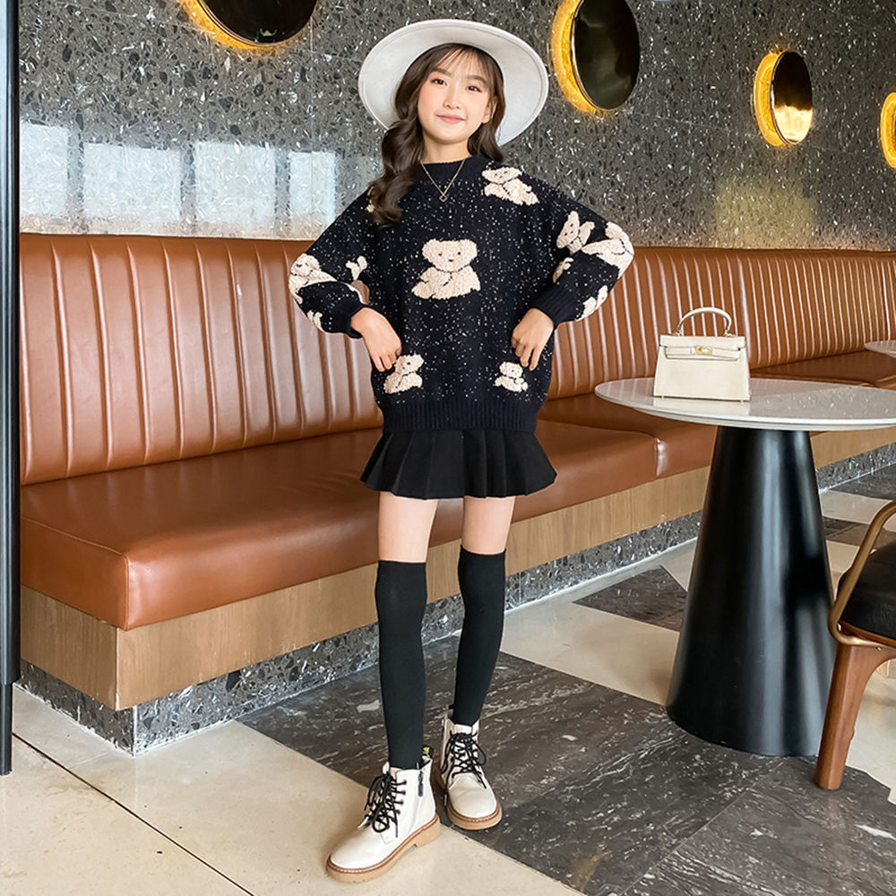 

features material 65 cotton and 35 polyester the actual product