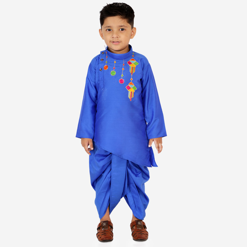 

features material silk dupian the actual product may differ slightly