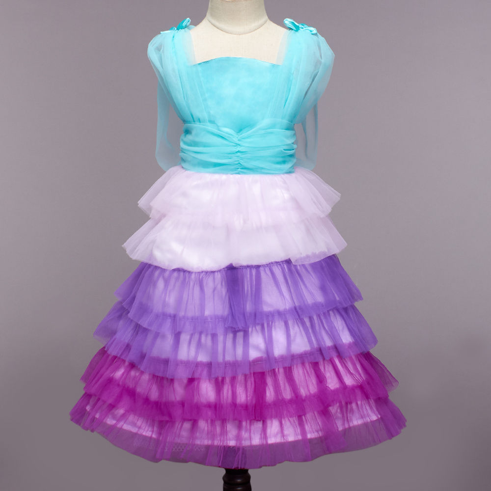 

features material 100 silk the actual product may differ slightly