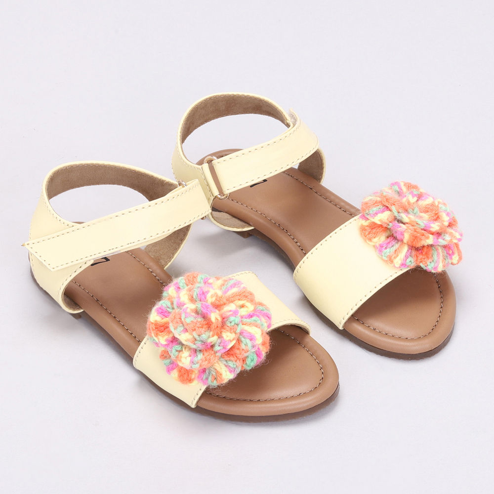 

features material synthetic leather the actual product may differ slightly