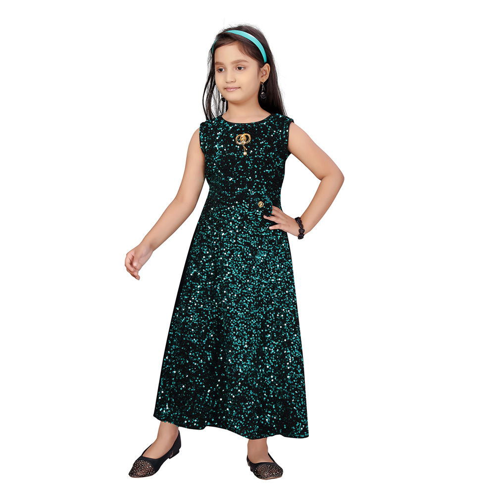 

features material polyester the actual product may differ slightly in