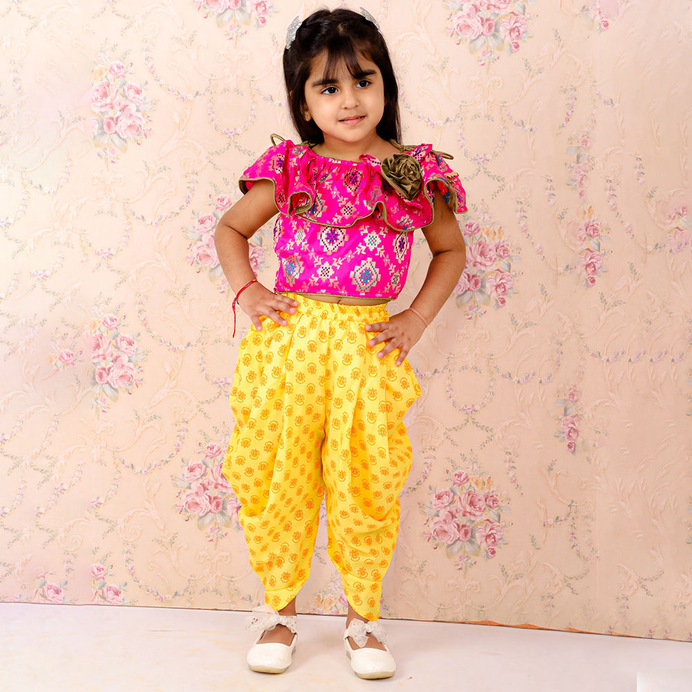 

features material polyester the actual product may differ slightly in