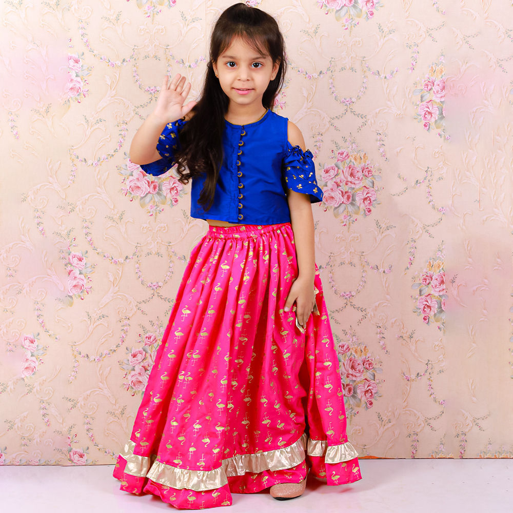 

features material polyester the actual product may differ slightly in