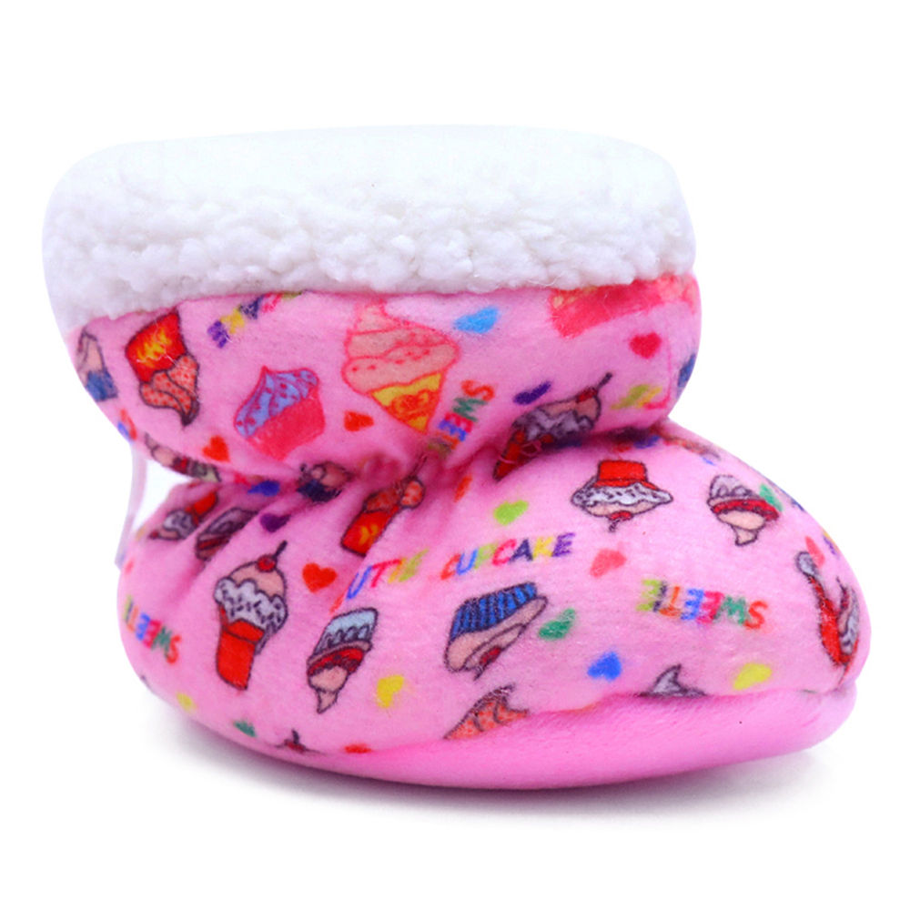 

features upper material 80 fabric and 20 pu sole material