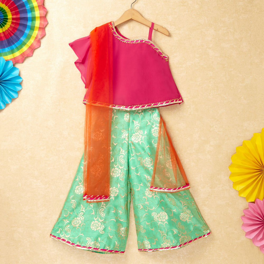 

features material 100 cotton the actual product may differ slightly