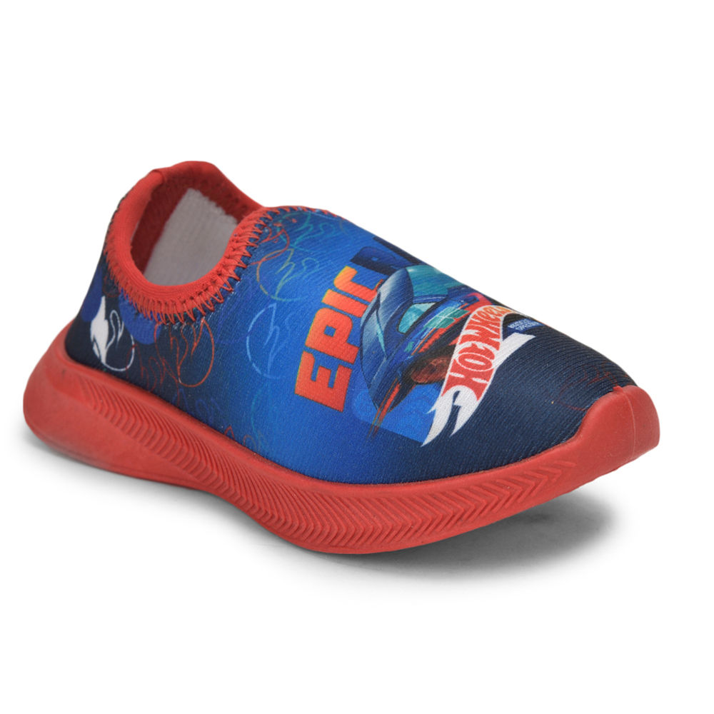 

features upper material lycra sole material pvc the actual product