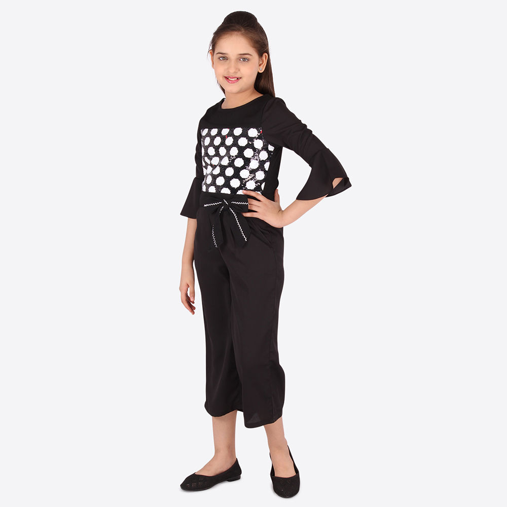 

features material chiffon georgette the actual product may differ slightly