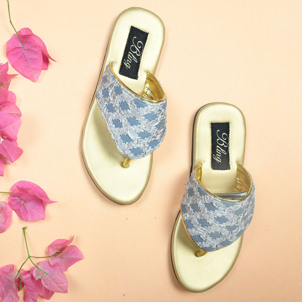 

features upper material artifical regzen sole material pvc the actual
