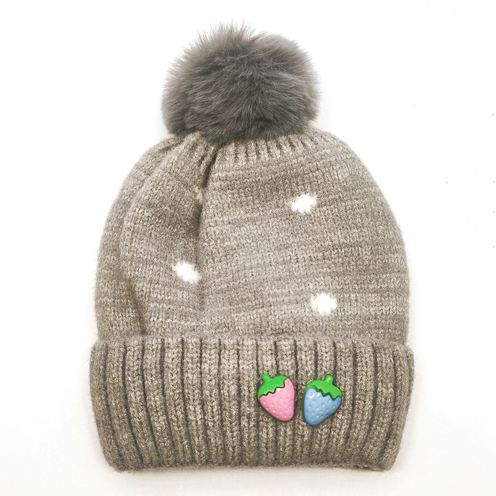 

super comfy woolen caps for little fashionistas
