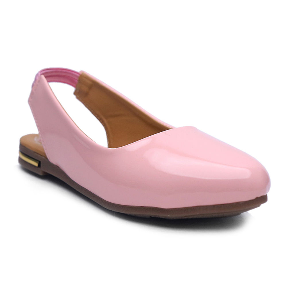 

features material synthetic leather the actual product may differ slightly