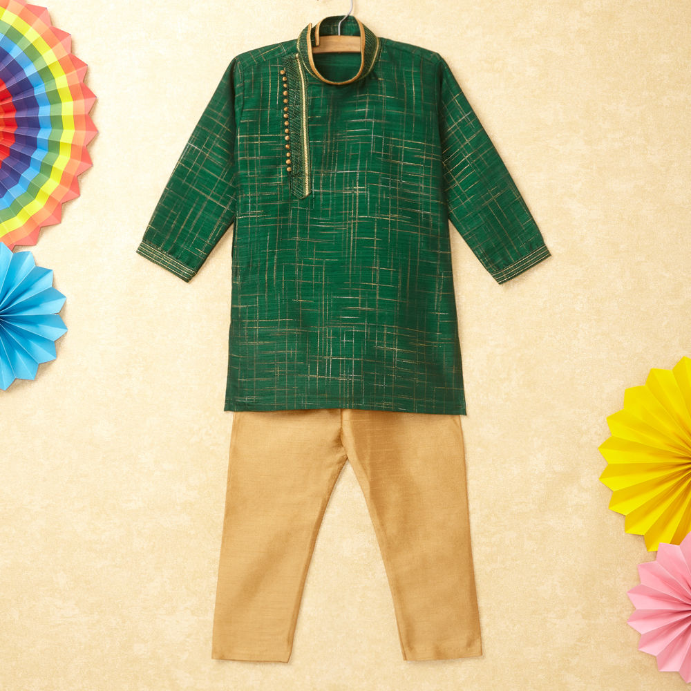 

features material cotton blend the actual product may differ slightly