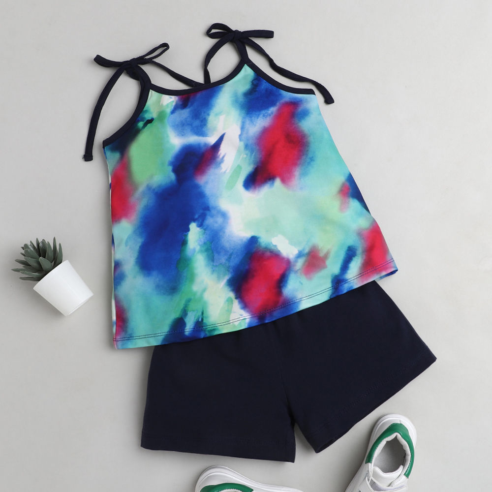 

features material 100 polyester the actual product may differ slightly