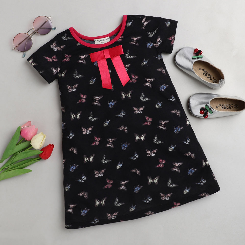 

features material 100 polyester the actual product may differ slightly