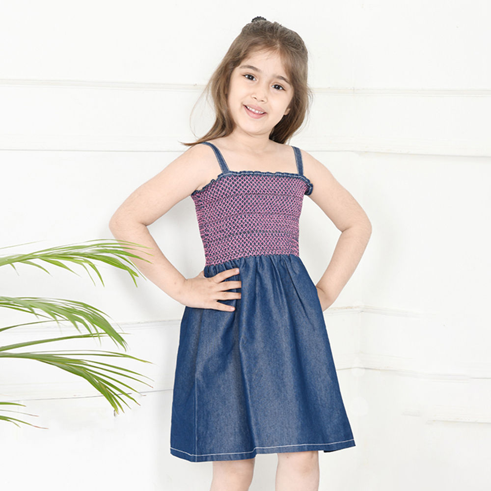 

features material 95 cotton and 5 polyester the actual product