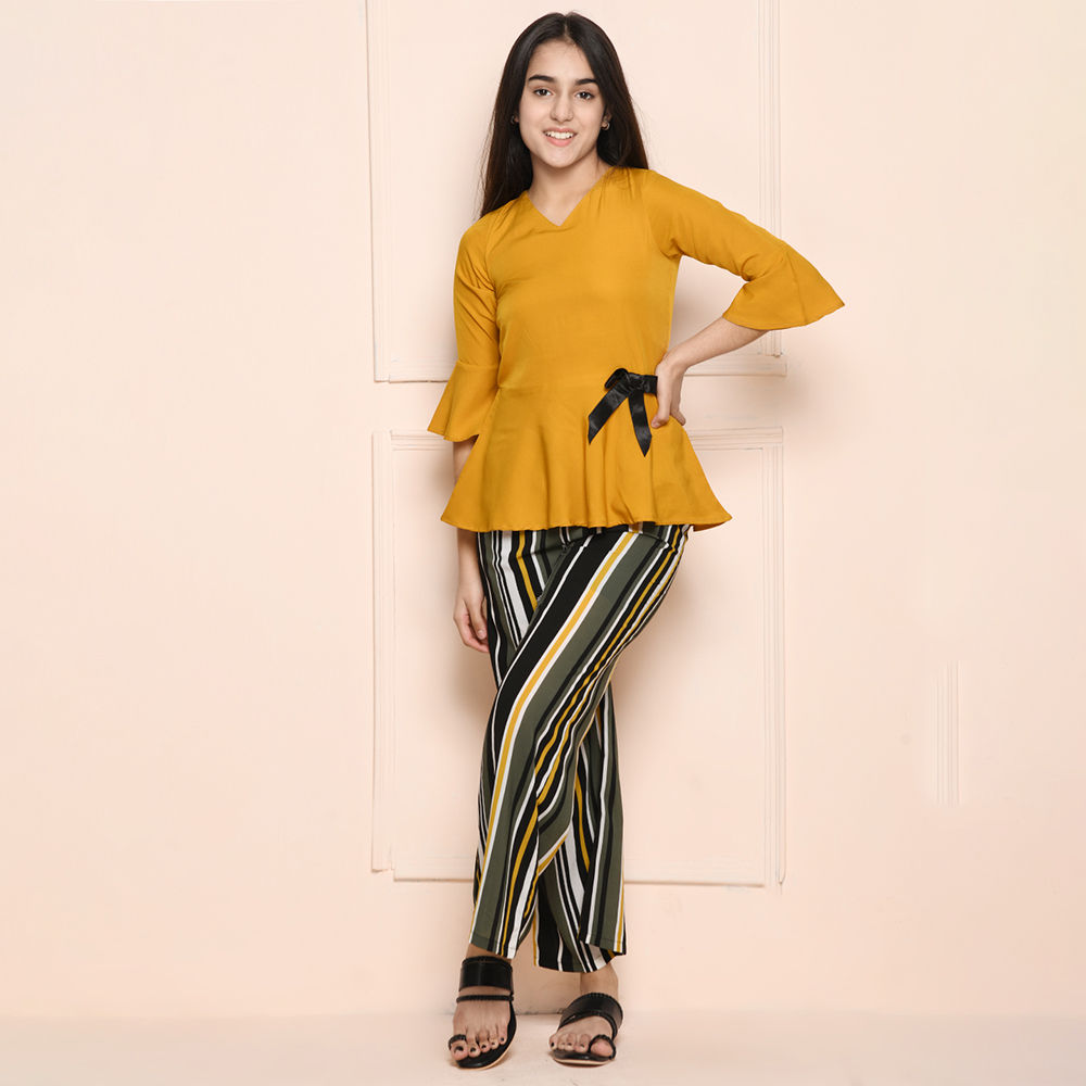 

features material 80 cotton and 20 polyester the actual product