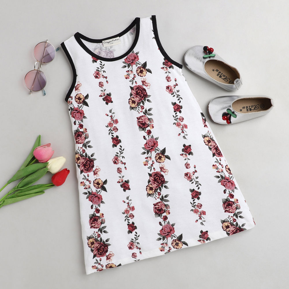 

features material 100 polyester the actual product may differ slightly