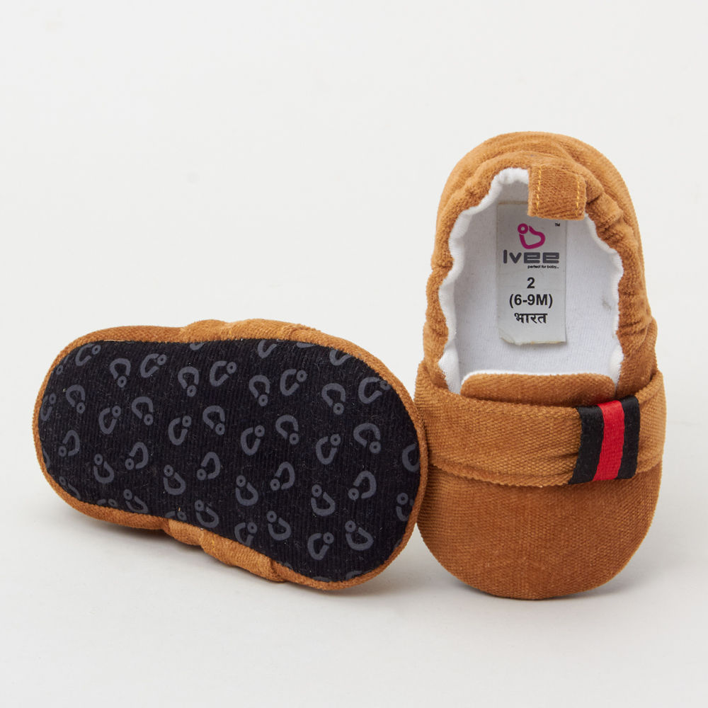 

features upper material cotton sole material textile febric the actual