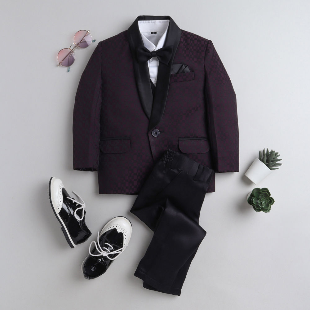 

features material polyester blend the actual product may differ slightly