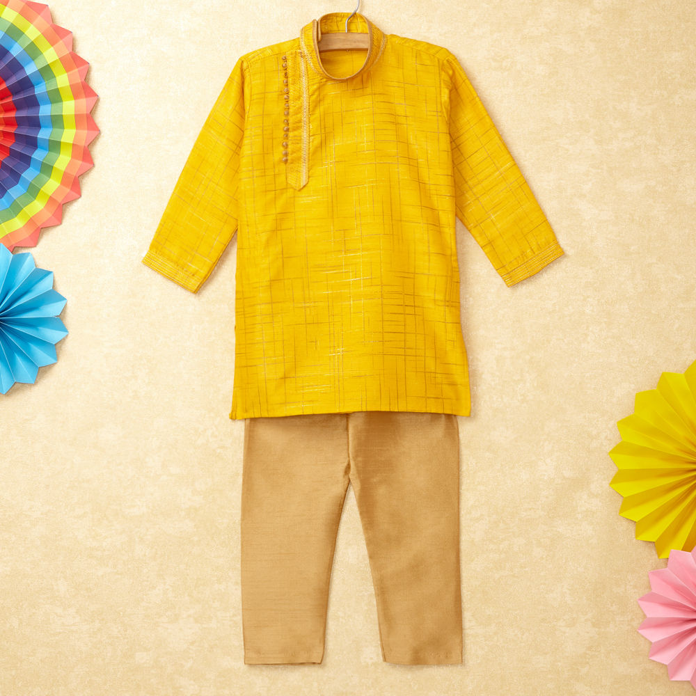 

features material cotton blend the actual product may differ slightly