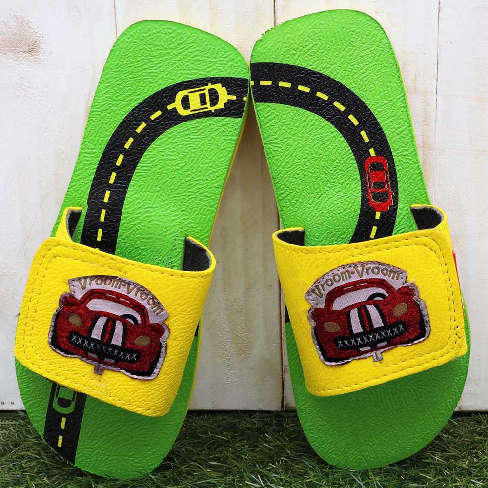 

features upper material synthetic sole material eva the actual product