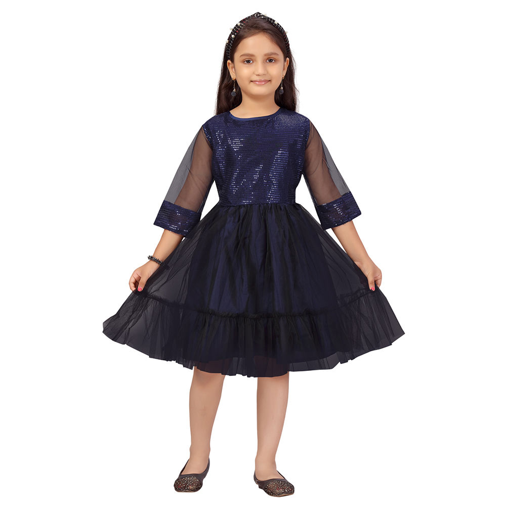 

features material polyester the actual product may differ slightly in