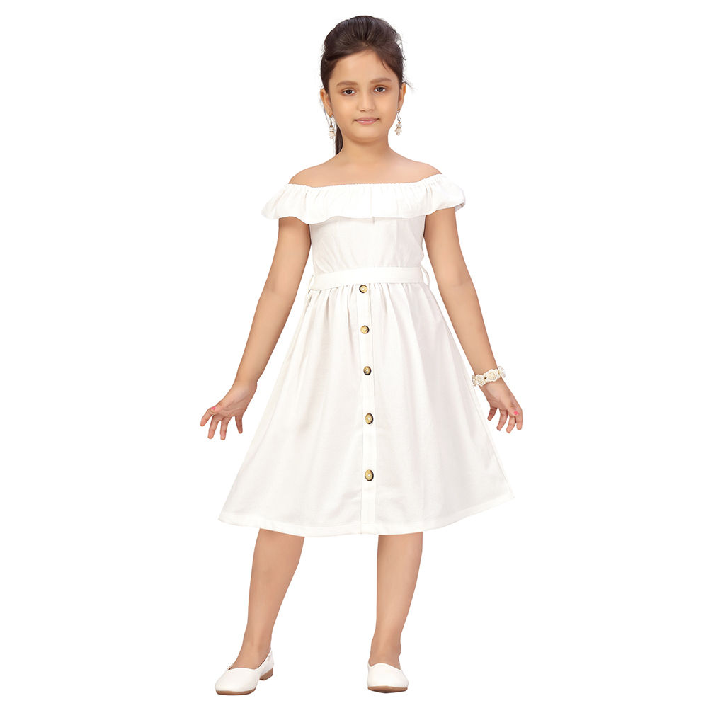 

features material polyester the actual product may differ slightly in