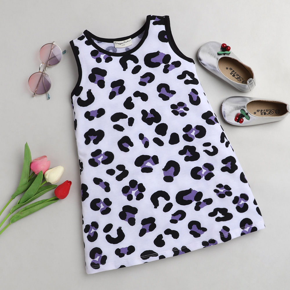 

features material 100 polyester the actual product may differ slightly