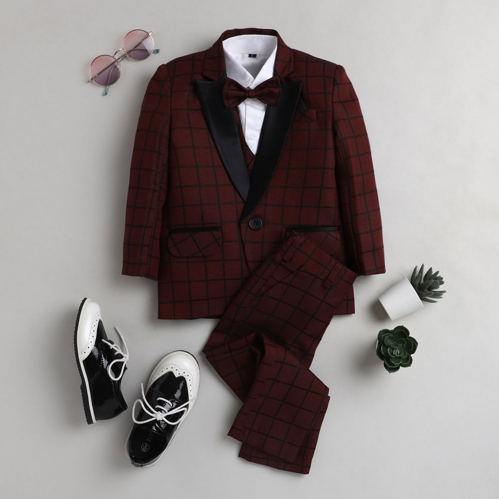 

features material polyester blend the actual product may differ slightly