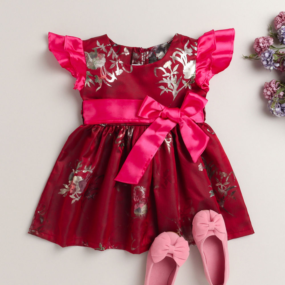 

features material polyester the actual product may differ slightly in