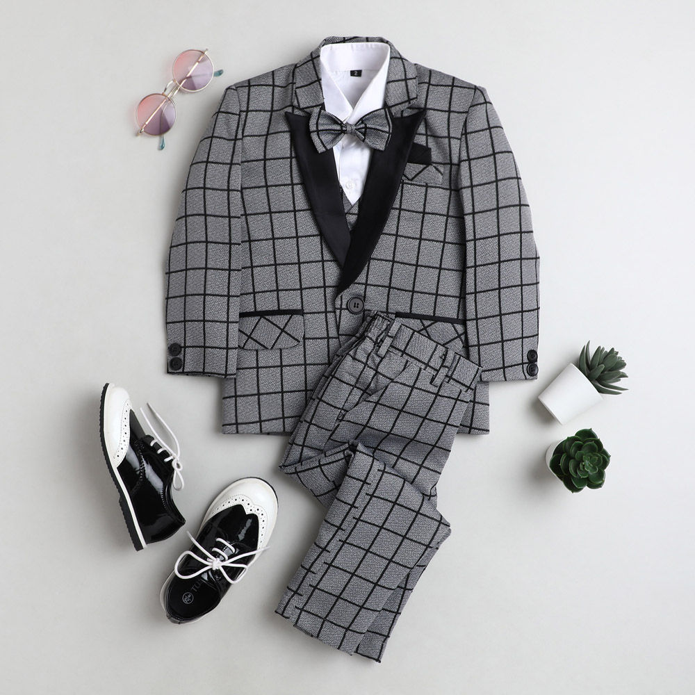 

features material polyester blend the actual product may differ slightly