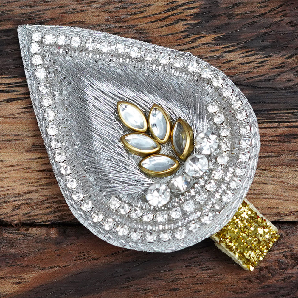 

dress your little girl in this lovely accessories and make