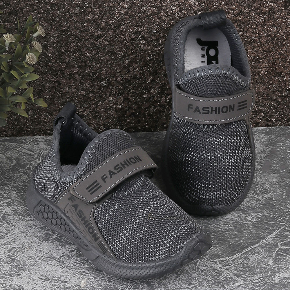 

features upper material canvas sole material pvc the actual product