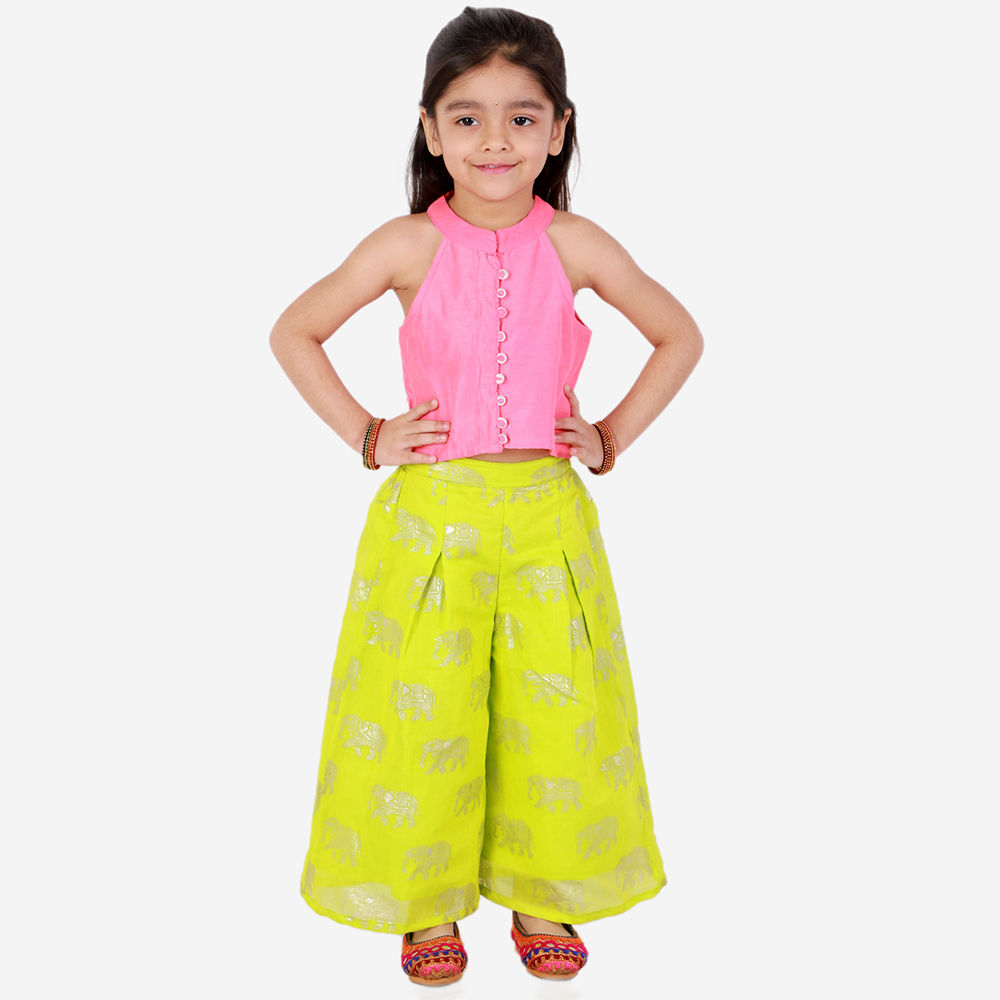

features material polyester the actual product may differ slightly in