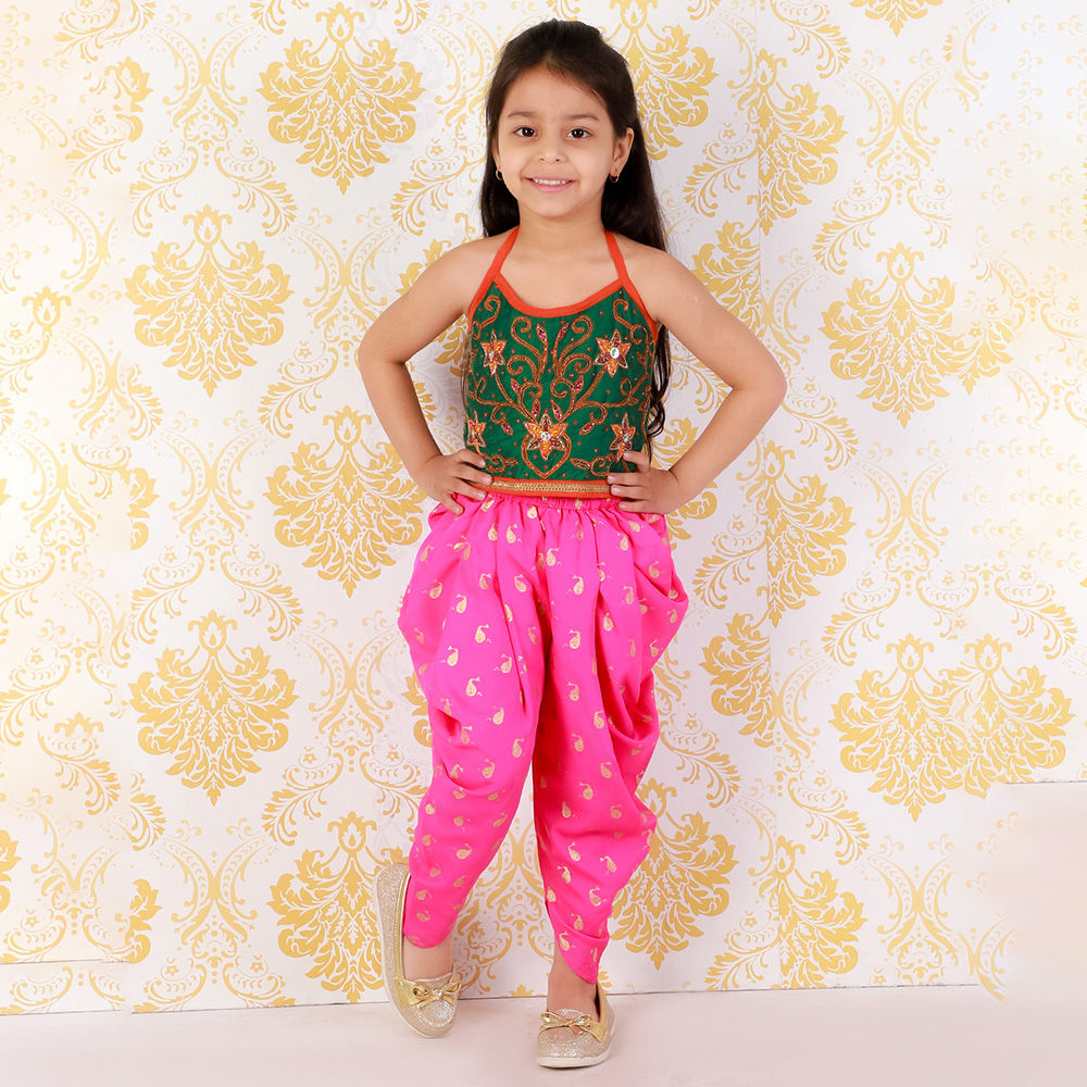 

features material polyester the actual product may differ slightly in