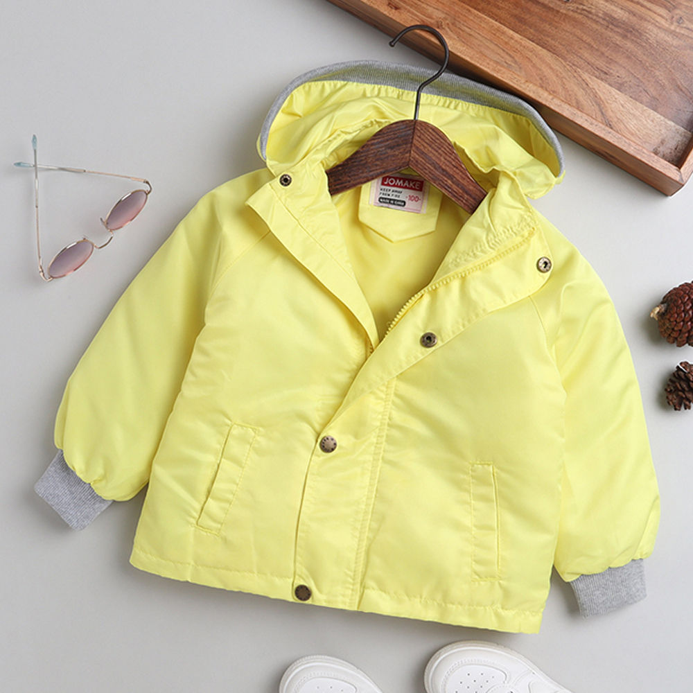 

features material 100 polyester the actual product may differ slightly