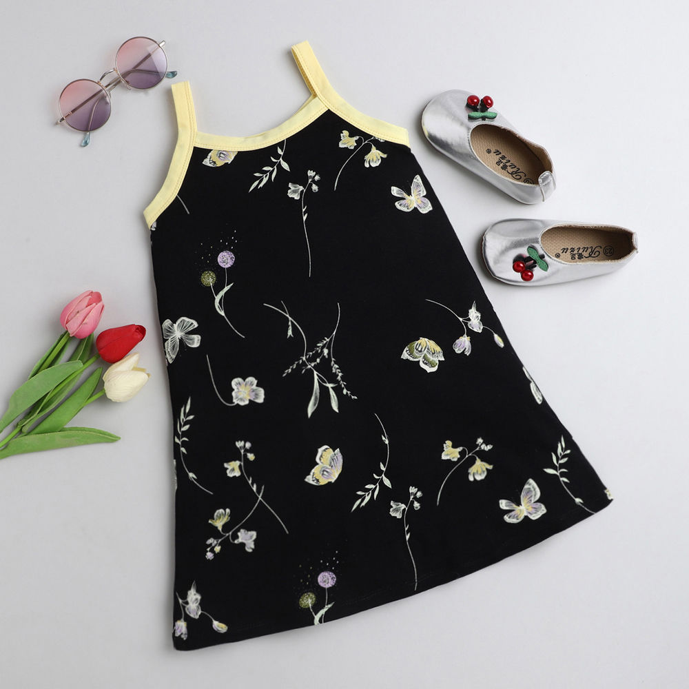 

features material 100 polyester the actual product may differ slightly